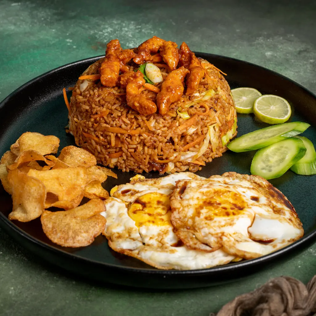 Fried Rice ( Nasi Goring ) With Chicken